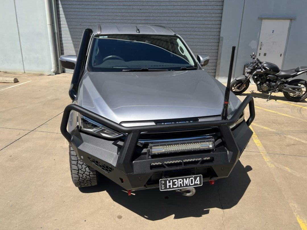 ISUZU MUX MY21 On 4" Snorkel - Image 6